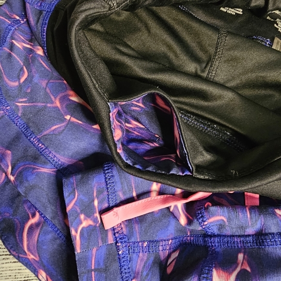 ATHLETIC shorts- vibrant! - Picture 7 of 10